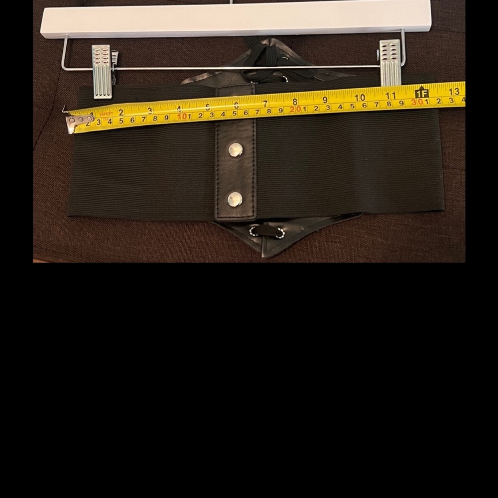 #1050+ Floral Embroidered Black Corset Belt - Picture 5 of 5
